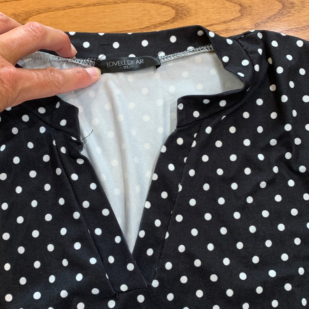 💛2/$20 Black Polka Dot Sleeveless Blouse - Classic Women's Top XL - Picture 2 of 5